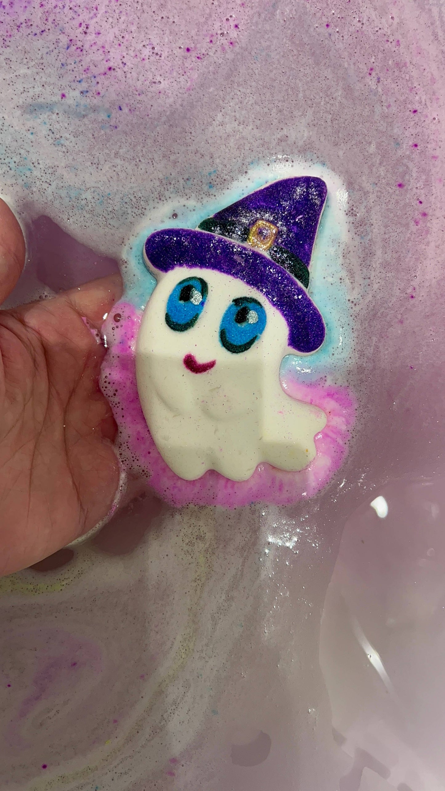 Unique creations soap company - Cute ghost in purple hat bath bomb