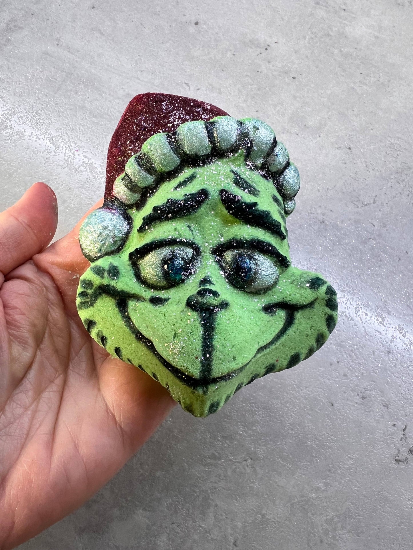 Unique creations soap company - Green face bath bomb