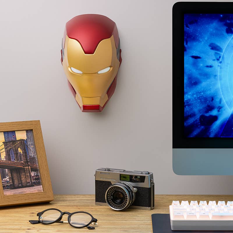Paladone UK - Marvel Avengers Iron Man Mask Light