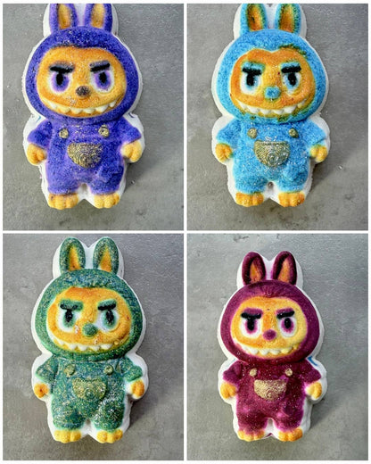 Unique creations soap company - LABUBU  bath bomb 