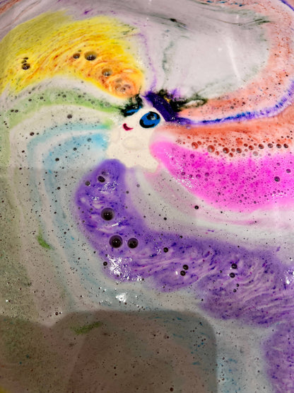 Unique creations soap company - Cute ghost in purple hat bath bomb