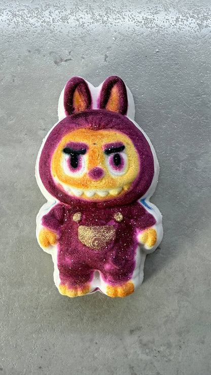 Unique creations soap company - LABUBU  bath bomb 
