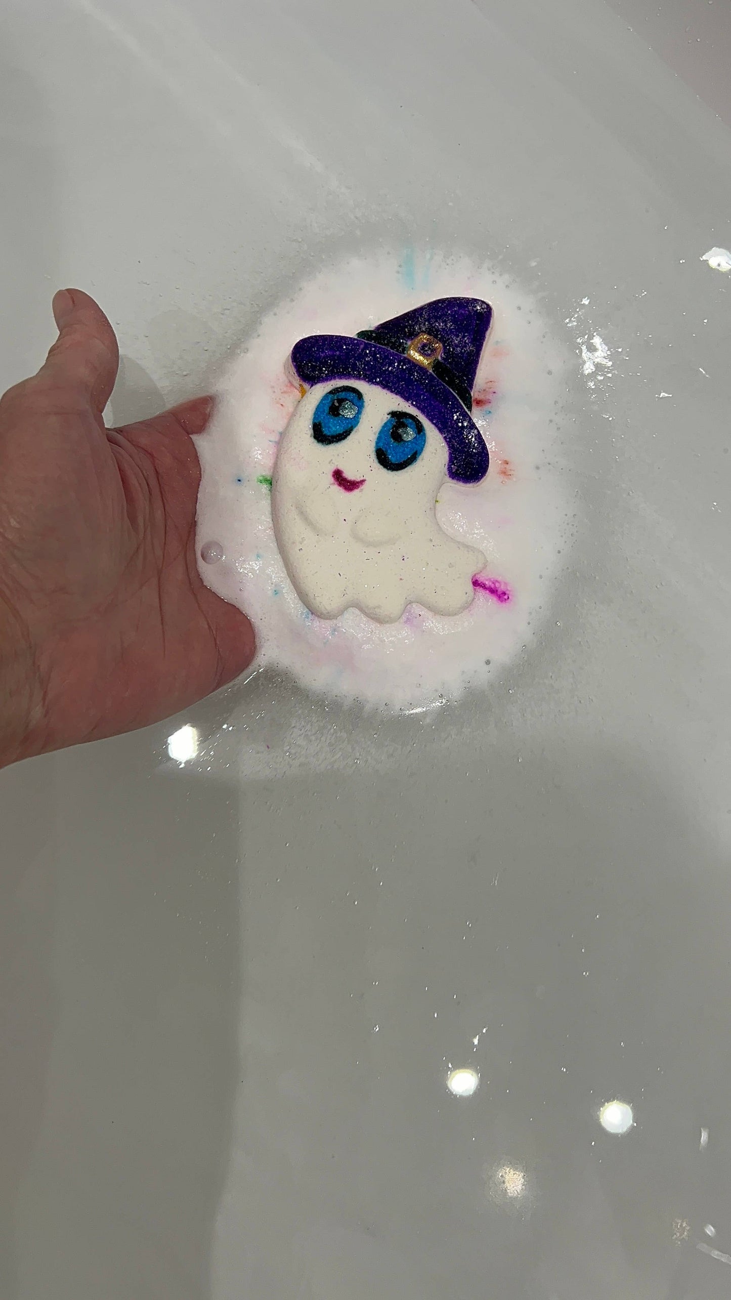 Unique creations soap company - Cute ghost in purple hat bath bomb