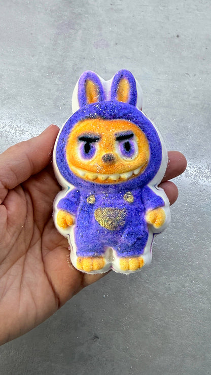Unique creations soap company - LABUBU  bath bomb 